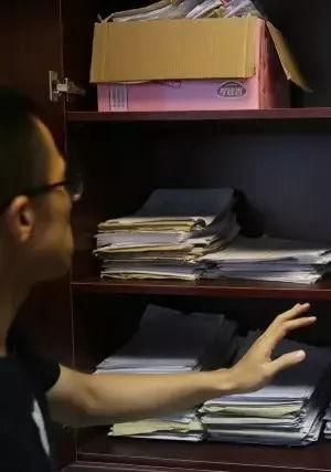 散装食品的“维权”迷局 一年26次起诉背后的法律与道德边界